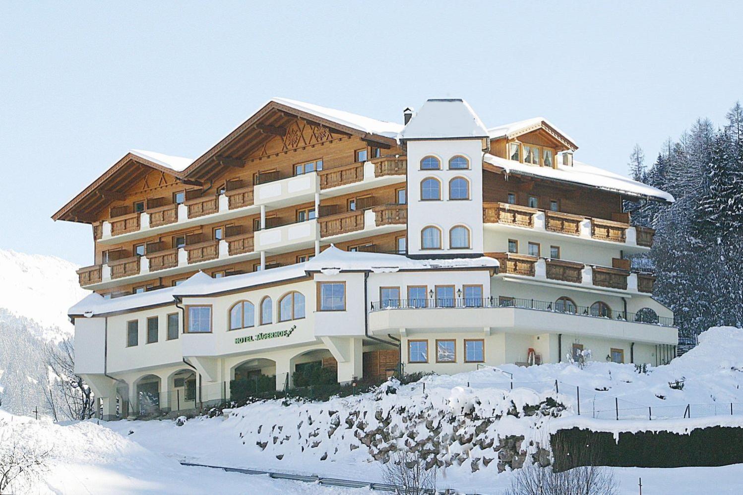 Hotel Jägerhof Kolsassberg Exterior foto